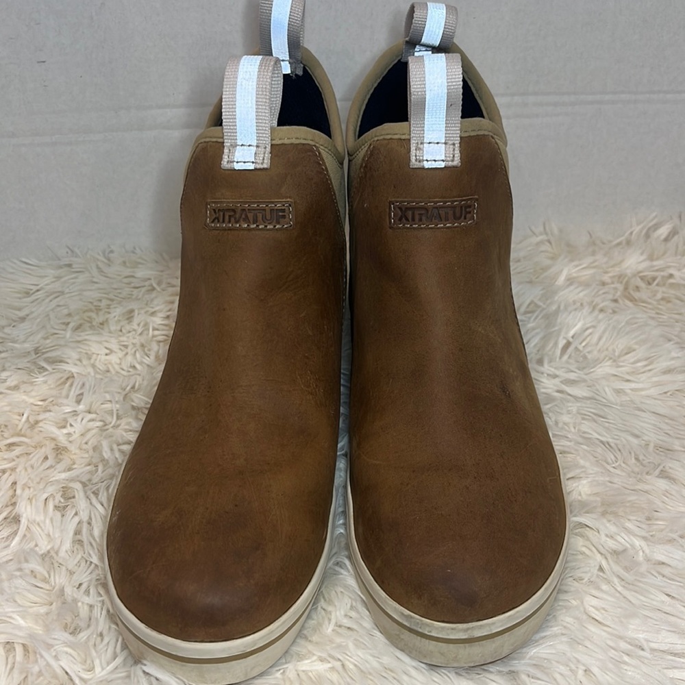 XTRATUF womens 6 inch ankle deck boot, 
Size 8/8.5